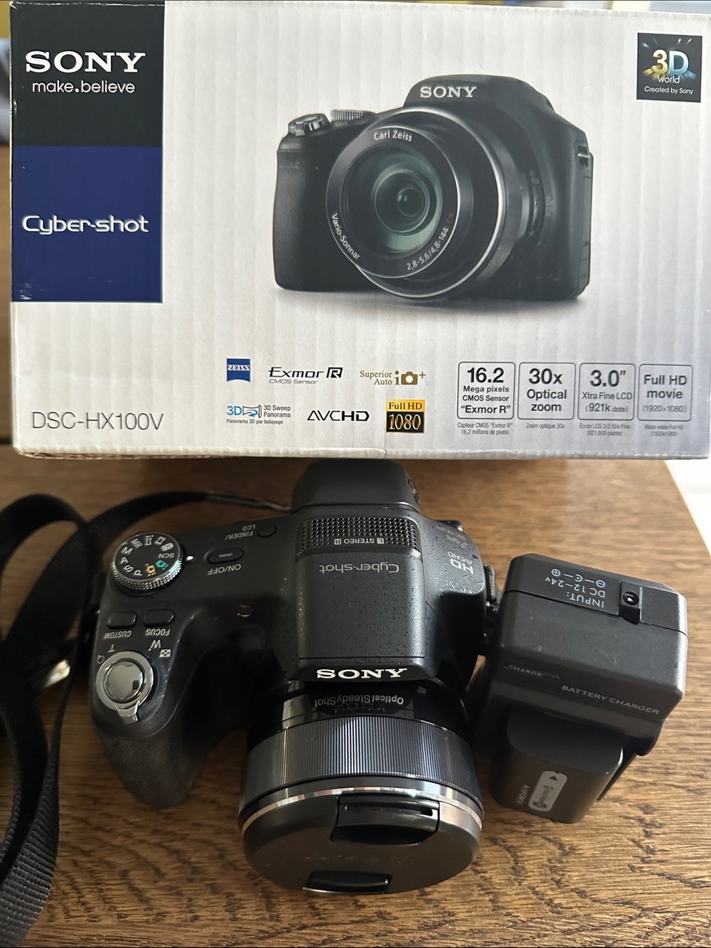 Sony DSC-HX100V Cyber-Shot